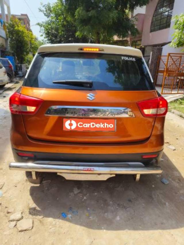 https://images10.gaadi.com/usedcar_image/3595015/original/processed_887d7eb2-2c3a-4634-ad28-286cbadc800f.jpg?imwidth=6402