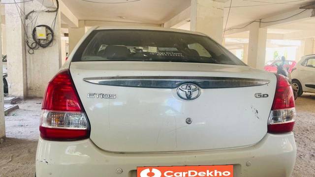 https://images10.gaadi.com/usedcar_image/3595094/original/processed_10c227ba-91a2-4a2b-aea7-3712efee5bbd.jpeg?imwidth=6401