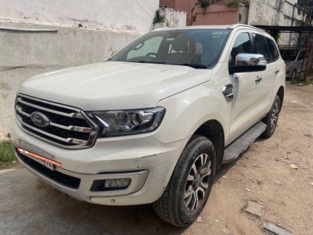 https://images10.gaadi.com/usedcar_image/3595267/original/processed_93adbf61-f41f-4516-aed4-f3ad5ba8cbe2.jpeg?imwidth=6402