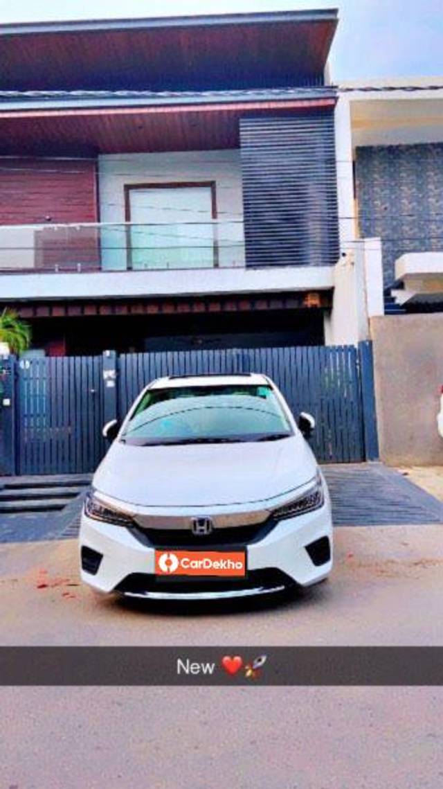 https://images10.gaadi.com/usedcar_image/3595318/original/processed_231eb93a-4494-4876-ba6f-351e6f2941dd.jpeg?imwidth=6400