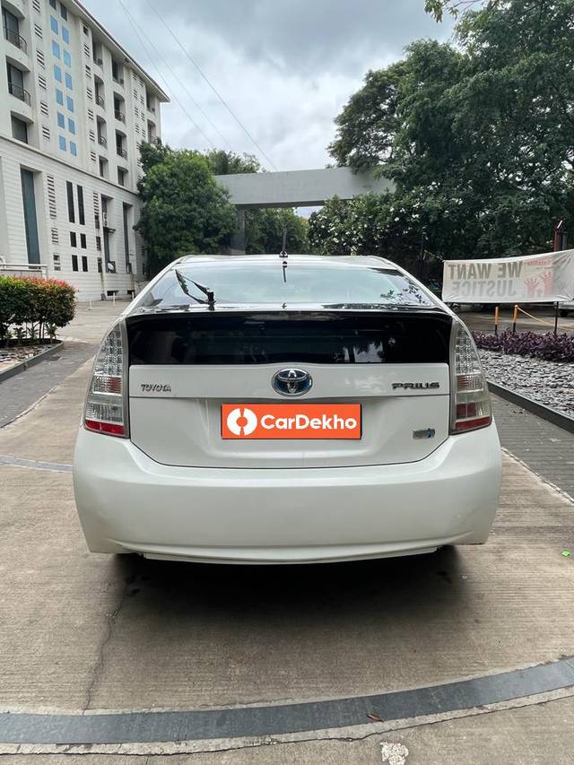 https://images10.gaadi.com/usedcar_image/3595352/original/processed_img2879698__used_car_2879698_1695892731.jpg?imwidth=6402