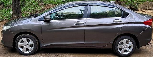 https://images10.gaadi.com/usedcar_image/3595377/original/processed_img2879712__used_car_2879712_1695893310.jpg?imwidth=6401