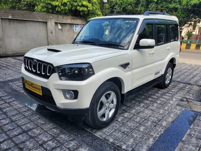 https://images10.gaadi.com/usedcar_image/3595623/original/586971__cover_image-20230923154447.jpeg?imwidth=6400
