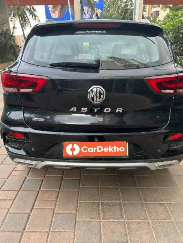 https://images10.gaadi.com/usedcar_image/3595647/original/processed_ac94b389-2f80-488d-b879-1028c9195e54.jpg?imwidth=6401