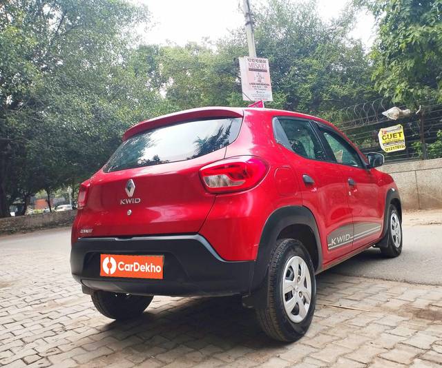 https://images10.gaadi.com/usedcar_image/3595774/original/processed_img2879952__used_car_2879952_1695906740.jpg?imwidth=6401