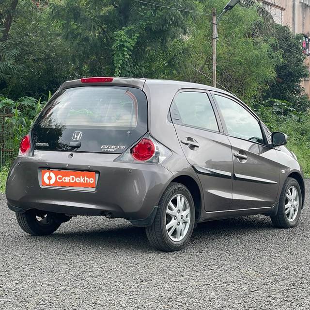 https://images10.gaadi.com/usedcar_image/3595779/original/processed_img2879956__used_car_2879956_1695904164.jpg?imwidth=6401