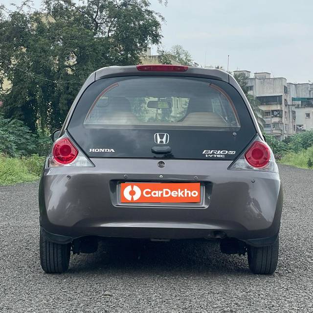 https://images10.gaadi.com/usedcar_image/3595779/original/processed_img2879956__used_car_2879956_1695904165.jpg?imwidth=6402