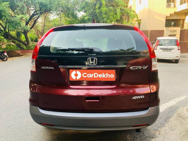 https://images10.gaadi.com/usedcar_image/3595846/original/processed_usedcar_photo_2023_09_28_17_49_13_3_3511695906352_1695906385.jpg?imwidth=6402