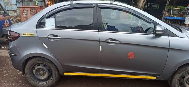 https://images10.gaadi.com/usedcar_image/3595862/original/processed_d3405d84-0bd0-4634-a625-95f23c0db599.jpg?imwidth=6401
