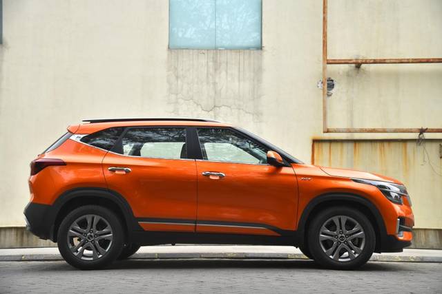 https://images10.gaadi.com/usedcar_image/3595872/original/img2880013__used_car_2880013_1695907773.jpg?imwidth=6401