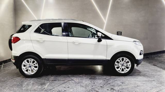https://images10.gaadi.com/usedcar_image/3595890/original/img2880029__used_car_2880029_1695908280.jpg?imwidth=6401