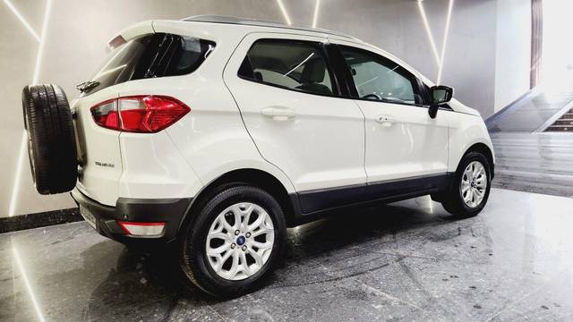 https://images10.gaadi.com/usedcar_image/3595890/original/processed_img2880029__used_car_2880029_1695908284.jpg?imwidth=6402
