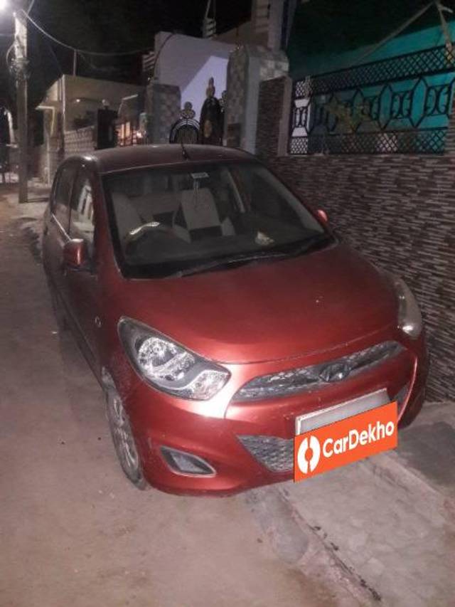 https://images10.gaadi.com/usedcar_image/3595965/original/processed_f052ef80-d90f-4364-ab2a-c92abaa14b42.jpg?imwidth=6400