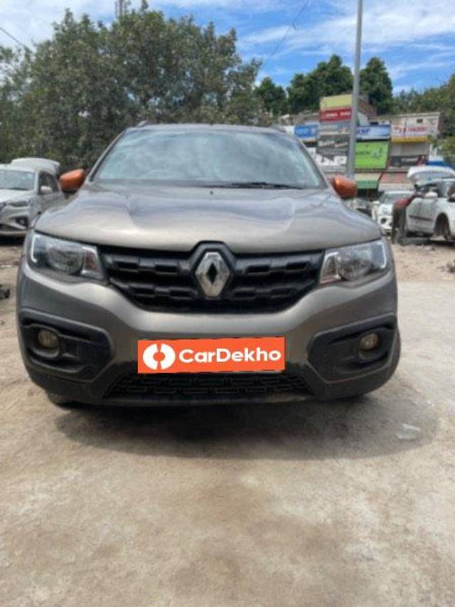 https://images10.gaadi.com/usedcar_image/3596511/original/processed_8502a7f7-4218-4491-9efa-8dba72b80198.jpeg?imwidth=6400