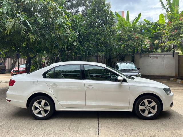 https://images10.gaadi.com/usedcar_image/3596554/original/processed_45ab1c76-dec0-4084-a8c4-8bd00b0e1a40.jpeg?imwidth=6401