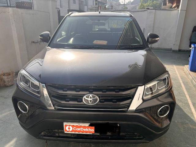 https://images10.gaadi.com/usedcar_image/3597108/original/processed_6d22ed65-86df-497f-8587-78a28af4be01.jpeg?imwidth=6400
