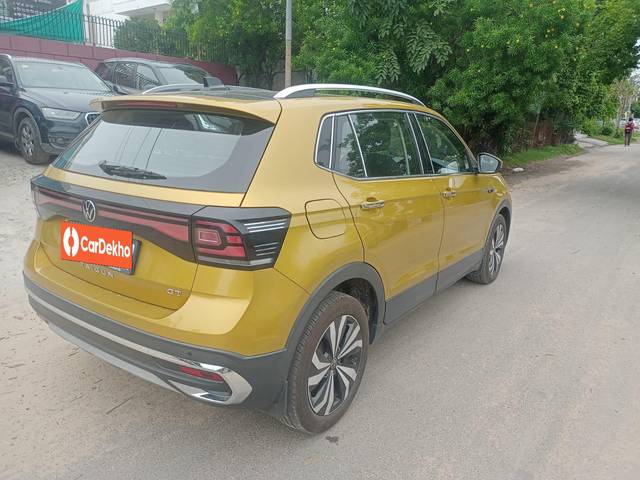 https://images10.gaadi.com/usedcar_image/3597287/original/processed_img2880748__used_car_2880748_1695981627.jpg?imwidth=6401