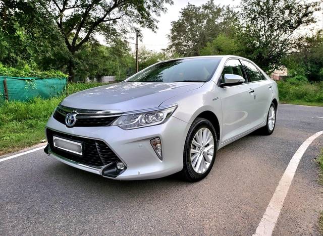 https://images10.gaadi.com/usedcar_image/3597291/original/processed_img2880751__used_car_2880751_1696007518.jpg?imwidth=6400