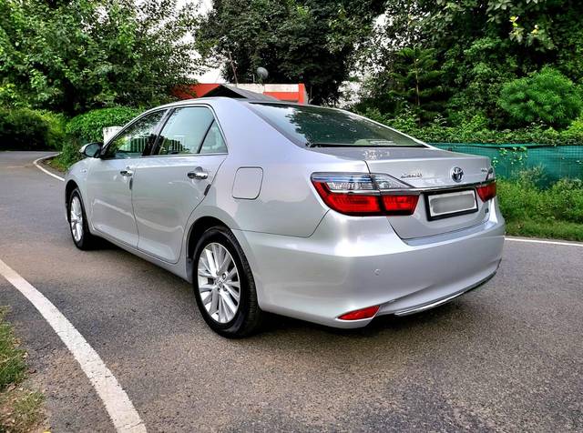 https://images10.gaadi.com/usedcar_image/3597291/original/processed_img2880751__used_car_2880751_1696007523.jpg?imwidth=6402