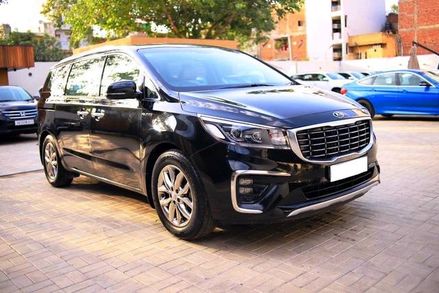 https://images10.gaadi.com/usedcar_image/3597718/original/processed_usedcar_1_7__10151695994087_1695994155.jpeg?imwidth=6400