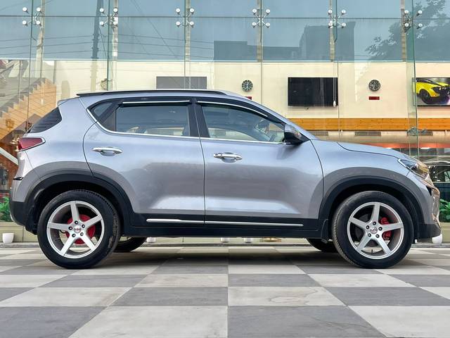 https://images10.gaadi.com/usedcar_image/3597737/original/img2881025__used_car_2881025_1695995151.jpg?imwidth=6401