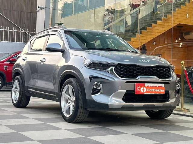 https://images10.gaadi.com/usedcar_image/3597737/original/processed_img2881025__used_car_2881025_1695995147.jpg?imwidth=6400