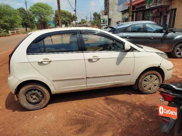 https://images10.gaadi.com/usedcar_image/3597963/original/processed_e61ffbd9-2683-4b13-b1d5-583d8ef00c66.jpg?imwidth=6401