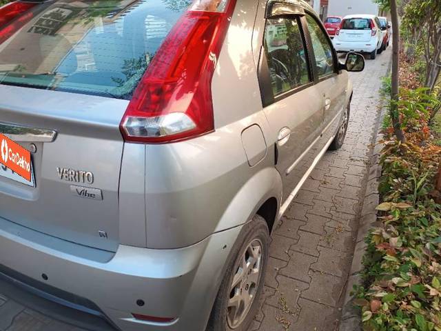 https://images10.gaadi.com/usedcar_image/3598085/original/processed_3eac335e-e041-4c2f-b129-6b6ef3bcec5a.jpg?imwidth=6401