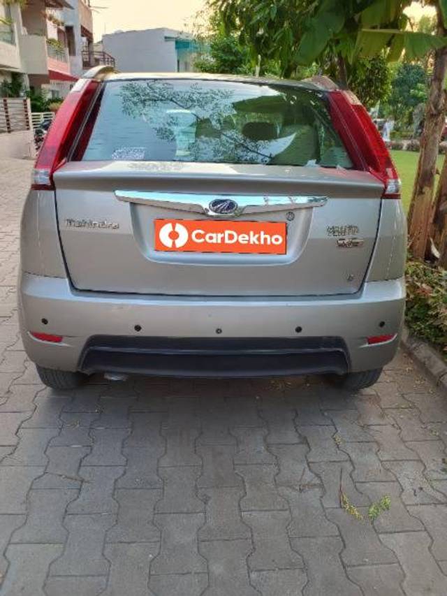 https://images10.gaadi.com/usedcar_image/3598085/original/processed_8827eb25-5368-4470-858e-fbf95634f8af.jpg?imwidth=6402