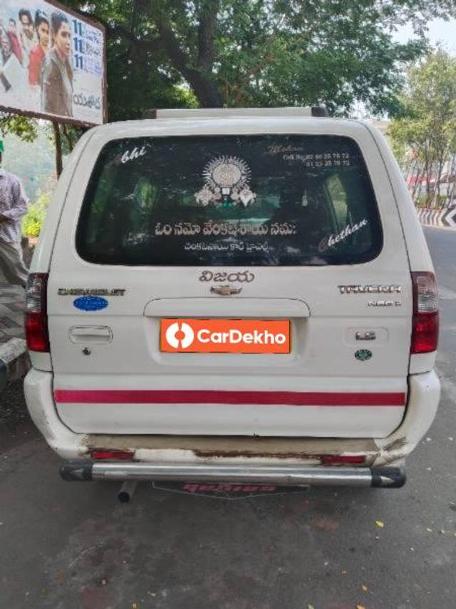 https://images10.gaadi.com/usedcar_image/3598147/original/processed_457fe692-e491-48d9-a7c6-60a10269153b.jpg?imwidth=6402