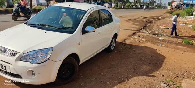 https://images10.gaadi.com/usedcar_image/3598167/original/processed_89101991-3264-466f-b64c-8e2dc9004b72.jpg?imwidth=6400