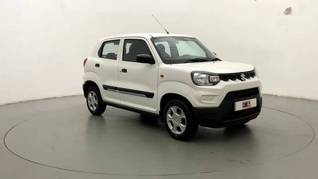 https://images10.gaadi.com/usedcar_image/3598327/original/usedcar_43_729861696052912_1696052920.jpg?imwidth=6400