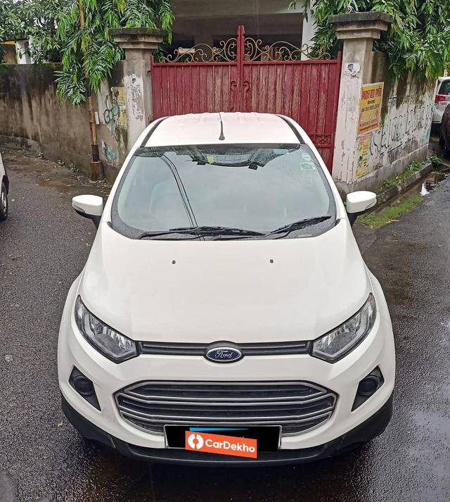 https://images10.gaadi.com/usedcar_image/3598854/original/processed_img2881540__used_car_2881540_1696064746.jpeg?imwidth=6401
