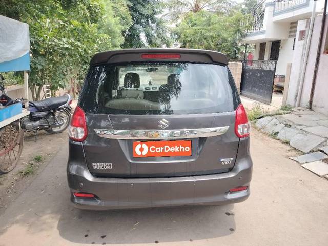 https://images10.gaadi.com/usedcar_image/3598861/original/processed_55dc6703-c0c0-4a29-ac63-aad94354e07a.jpg?imwidth=6401