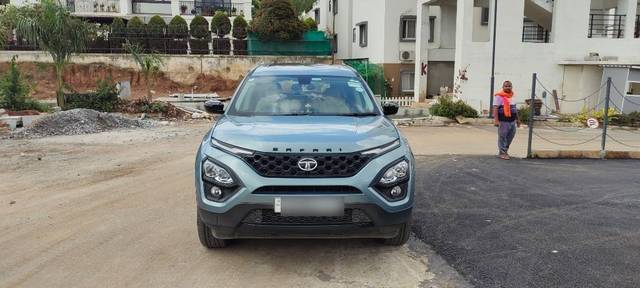 https://images10.gaadi.com/usedcar_image/3598903/original/23__VCC_1794162_94_1695458961.jpg?imwidth=6400