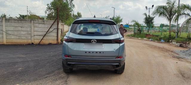 https://images10.gaadi.com/usedcar_image/3598903/original/23__VCC_1794162_96_1695458992.jpg?imwidth=6402