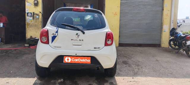 https://images10.gaadi.com/usedcar_image/3598960/original/processed_09491060-a57c-444d-9214-e6201fff5b15.jpg?imwidth=6402