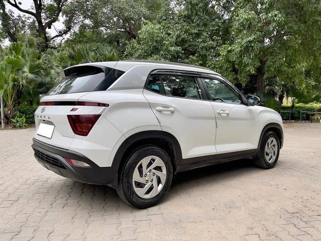 https://images10.gaadi.com/usedcar_image/3599013/original/processed_img2881640__used_car_2881640_1696069238.jpeg?imwidth=6401