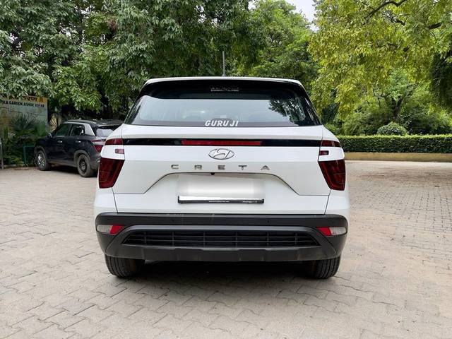 https://images10.gaadi.com/usedcar_image/3599013/original/processed_img2881640__used_car_2881640_1696069244.jpeg?imwidth=6402