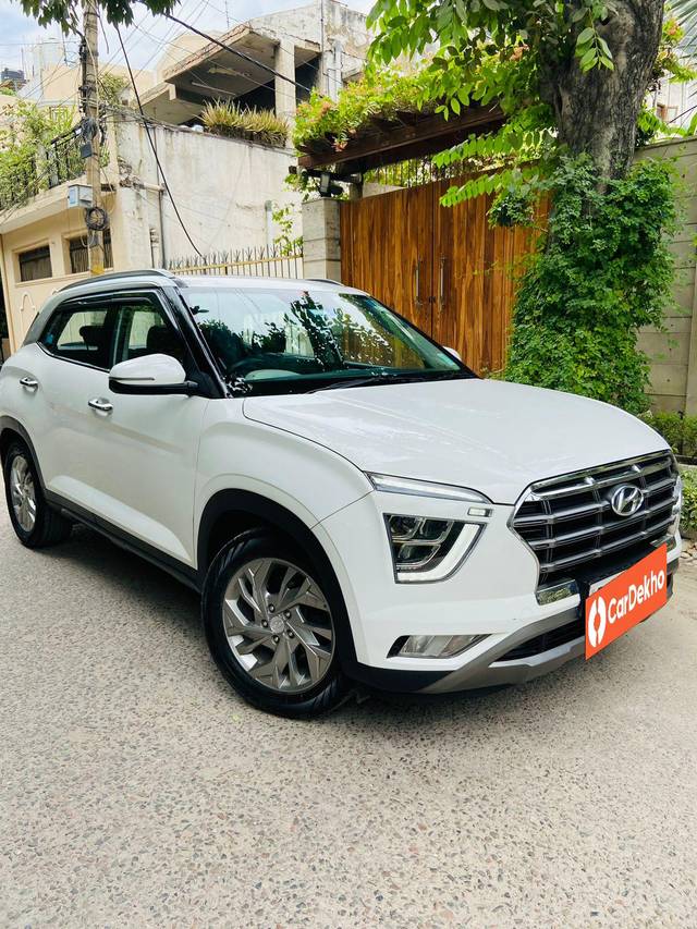 https://images10.gaadi.com/usedcar_image/3599399/original/processed_img2881879__used_car_2881879_1696079920.jpg?imwidth=6400