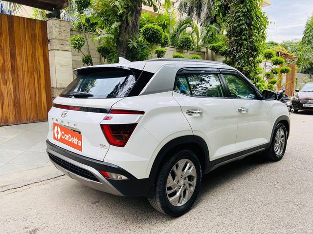 https://images10.gaadi.com/usedcar_image/3599399/original/processed_img2881879__used_car_2881879_1696079926.jpg?imwidth=6402