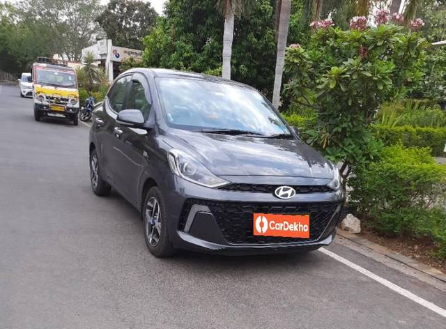 https://images10.gaadi.com/usedcar_image/3599507/original/processed_4cba7737-fb60-47df-a783-1f0724add665.jpg?imwidth=6400