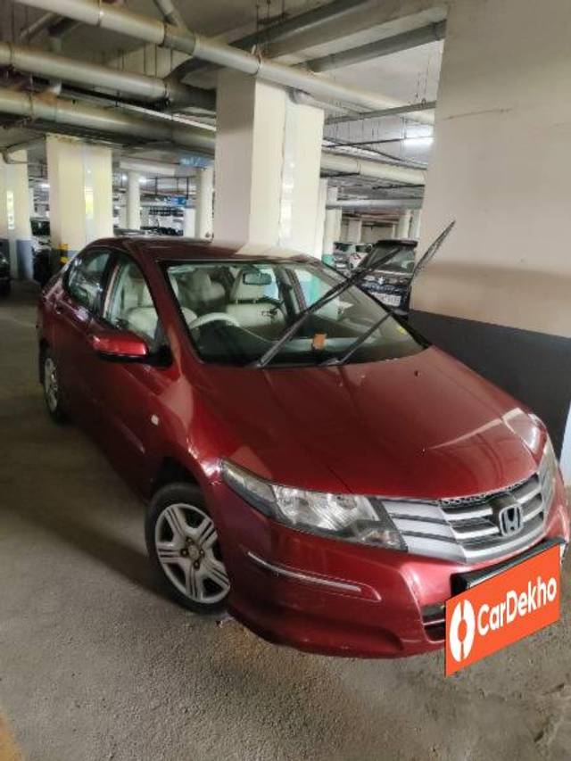 https://images10.gaadi.com/usedcar_image/3599570/original/processed_9c87d79c-bf25-4001-b65a-8929af8c9e93.jpg?imwidth=6400