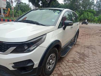 Tata Hexa XE Tata Hexa XE