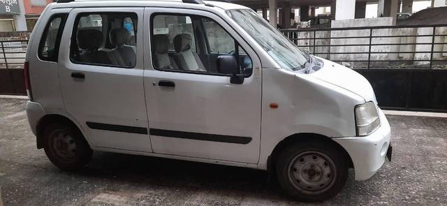 https://images10.gaadi.com/usedcar_image/3599687/original/processed_7b589a8e-7550-408b-995b-399ea87cd517.jpg?imwidth=6400