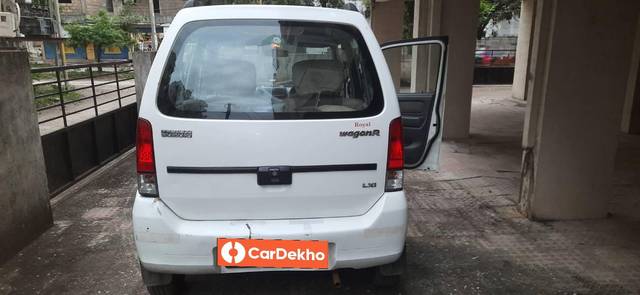 https://images10.gaadi.com/usedcar_image/3599687/original/processed_a0007bf9-d475-4347-ad87-a5f9cba80b96.jpg?imwidth=6401