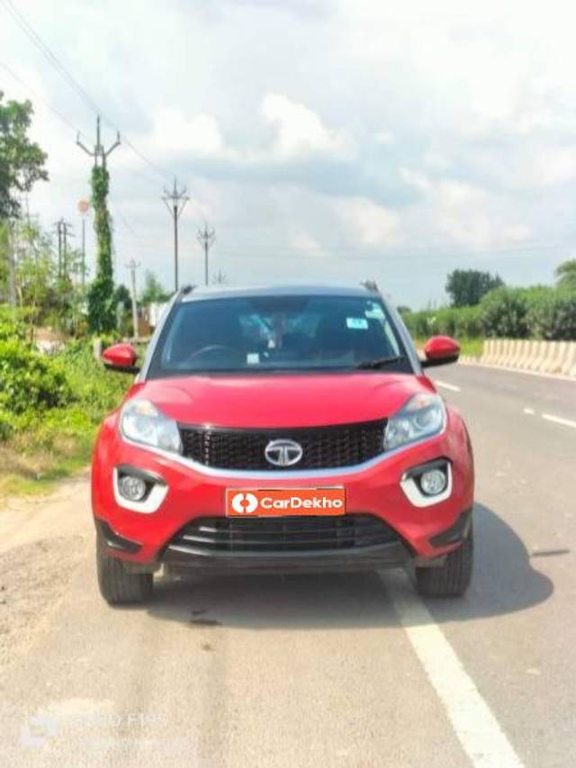 https://images10.gaadi.com/usedcar_image/3599711/original/processed_07ef9594-5eea-4b31-a2e0-33ff619676e3.jpg?imwidth=6402