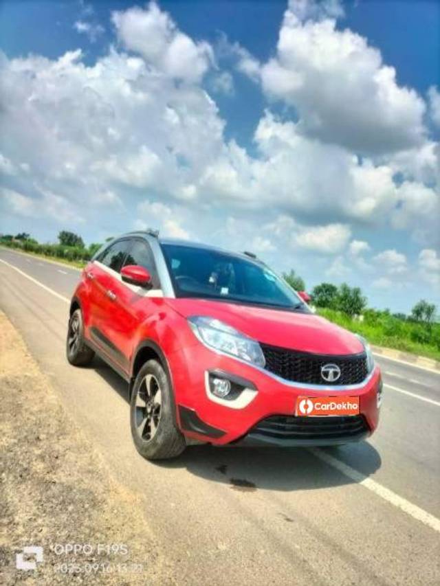 https://images10.gaadi.com/usedcar_image/3599711/original/processed_78826255-288d-44f0-9857-12af3c2bfd1a.jpg?imwidth=6400