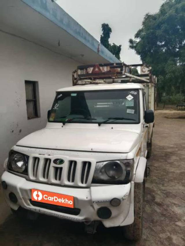 https://images10.gaadi.com/usedcar_image/3599968/original/processed_fd8d1dd3-fcb5-4a90-800f-c4ffb1f7ba08.jpg?imwidth=6400