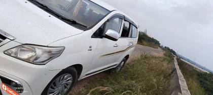 Toyota Innova 2.5 EV (Diesel) PS 8 Seater BS IV Toyota Innova 2.5 EV (Diesel) PS 8 Seater BS IV